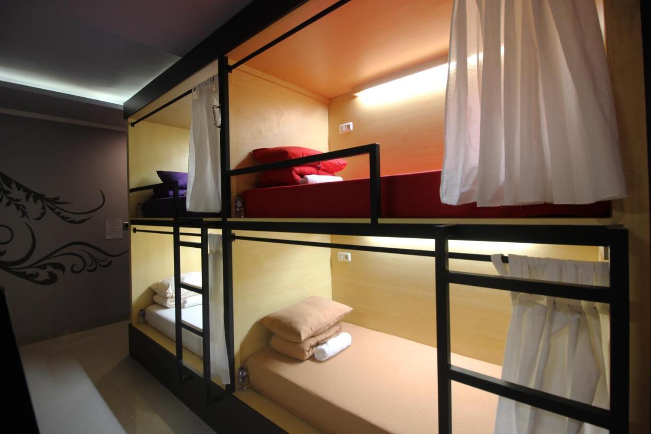 Dong Paloh Hostel 문덕 외부 사진