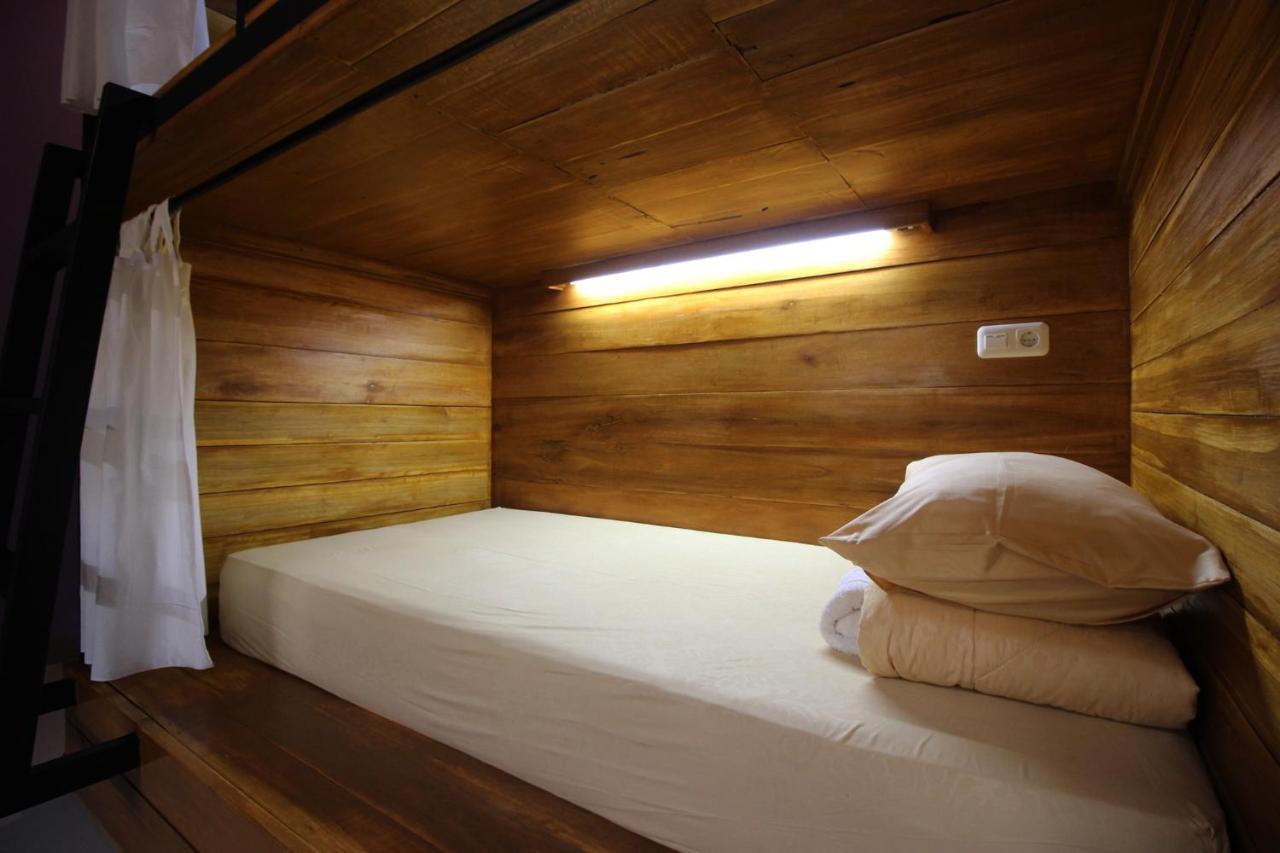 Dong Paloh Hostel 문덕 외부 사진