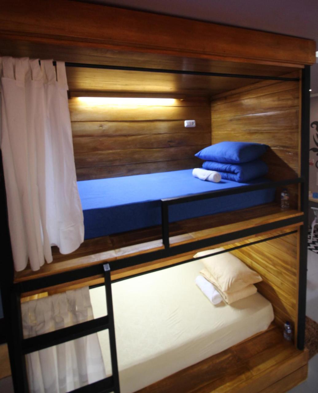 Dong Paloh Hostel 문덕 외부 사진