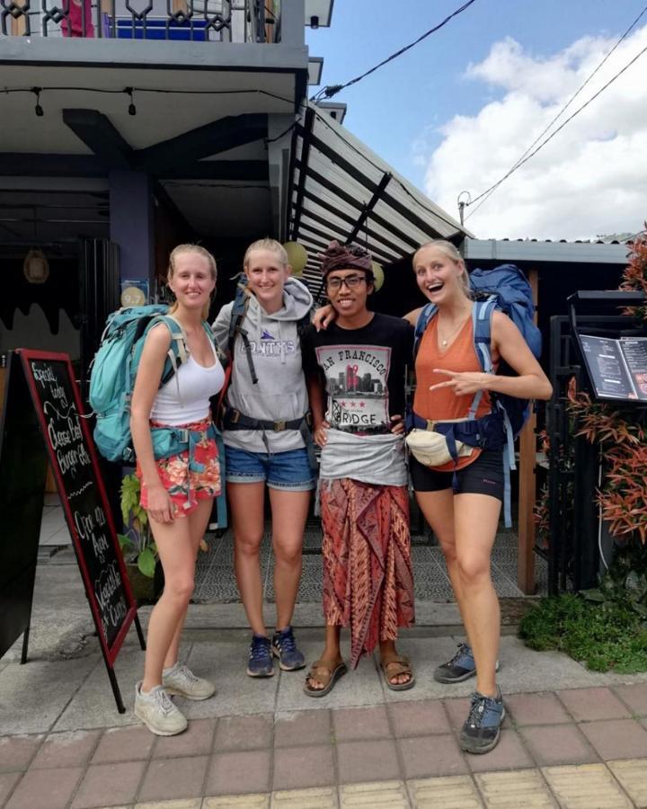 Dong Paloh Hostel 문덕 외부 사진